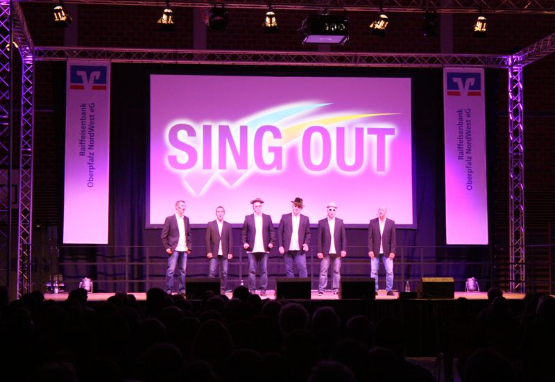 Vocalesemble SingOut auf der Bühne